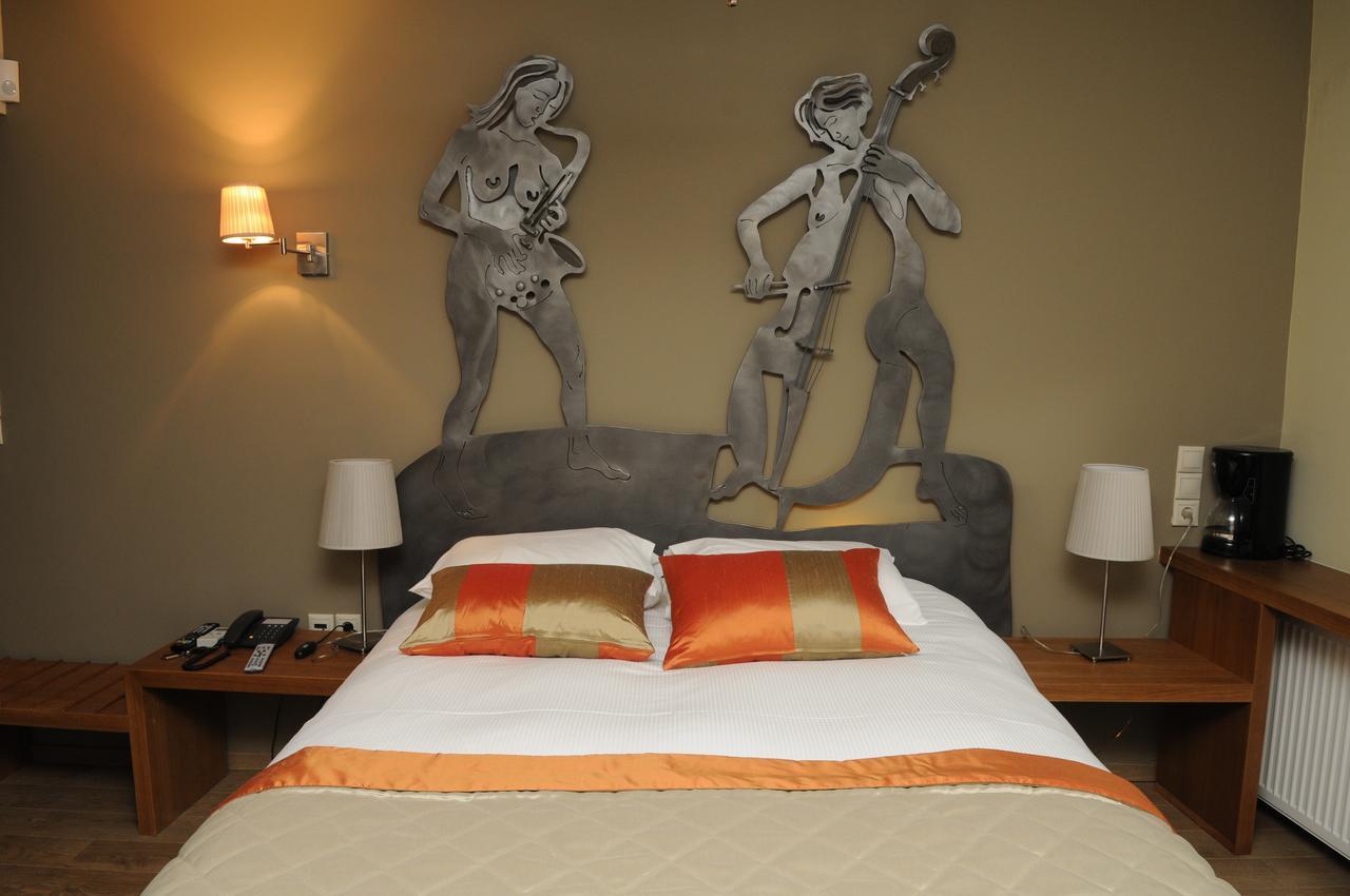 Mousiko Pandoxeio Hotel Steni Dhirfios Room photo